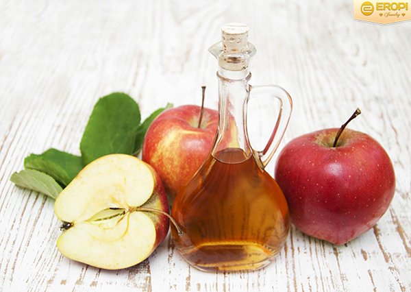 giấm táo giúp làm sáng bạc giấm táo làm sáng bạc, đơn giản và hiệu quả