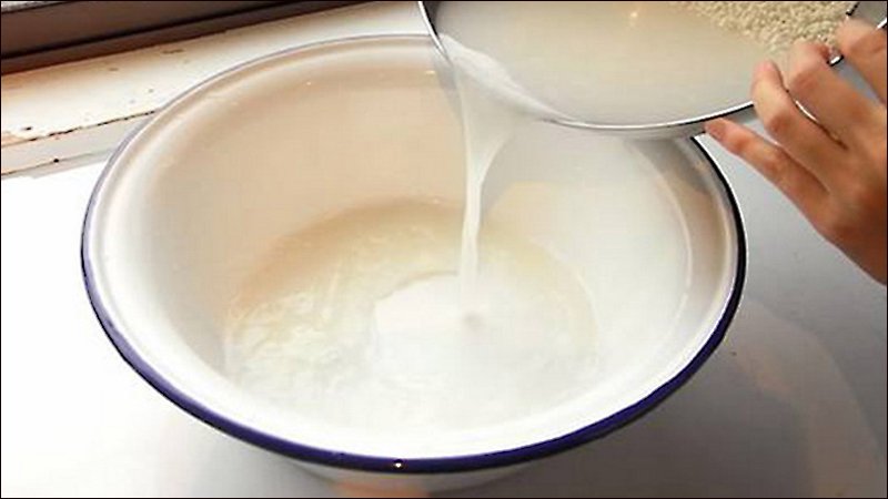 Làm sáng bạc 925 bằng nước vo gạo