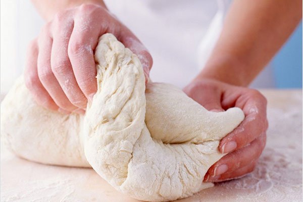 Cách làm bánh mì chà bông sốt dầu trứng ngon nức nở