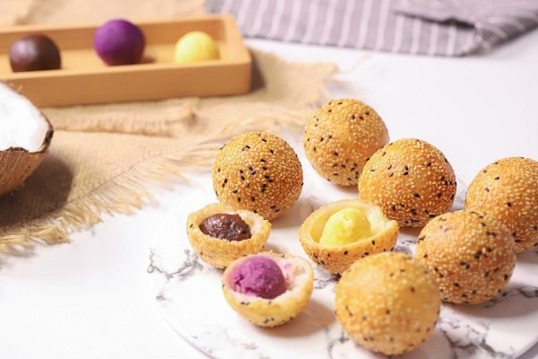 bánh cam lúc lắc ít ngọt