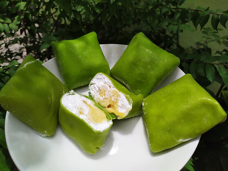 Bánh crepe sầu riêng lá dứa