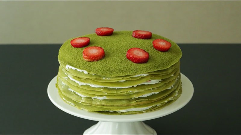 cách làm bánh crepe ngàn lớp trà xanh