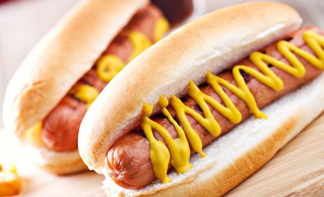 Bánh mì xúc xích hương vị thơm ngon