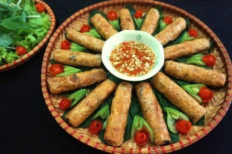 Bánh Tráng Cuốn Chả Giò