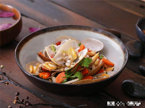 Đầu bếp mách 5 mẹo làm sạch ngao, ngao nhả cát nhanh, thịt tươi ngon - Ảnh 1. Đầu bếp mách 5 mẹo làm sạch ngao, ngao nhả cát nhanh, thịt tươi ngon - Ảnh 1.