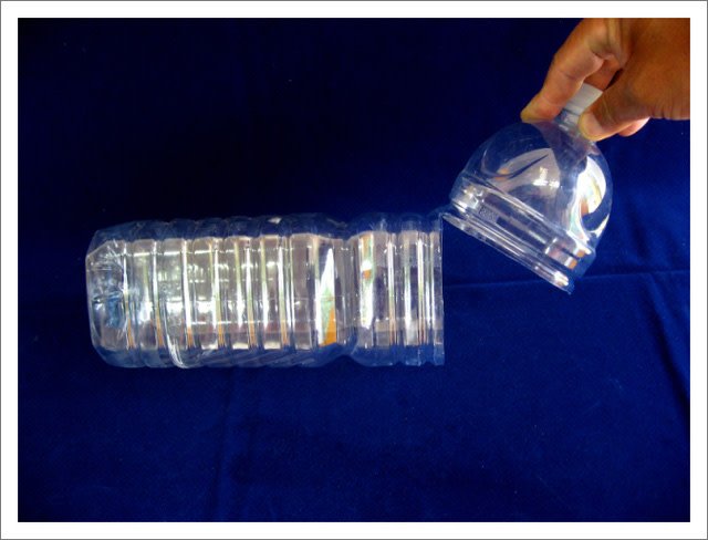 bẫy chuột bằng chai nhựa 03