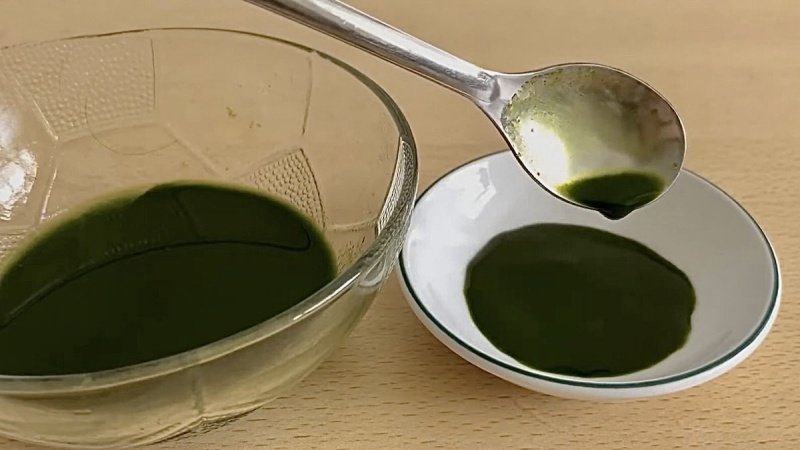 Nước màu lá dứa Nước màu lá dứa