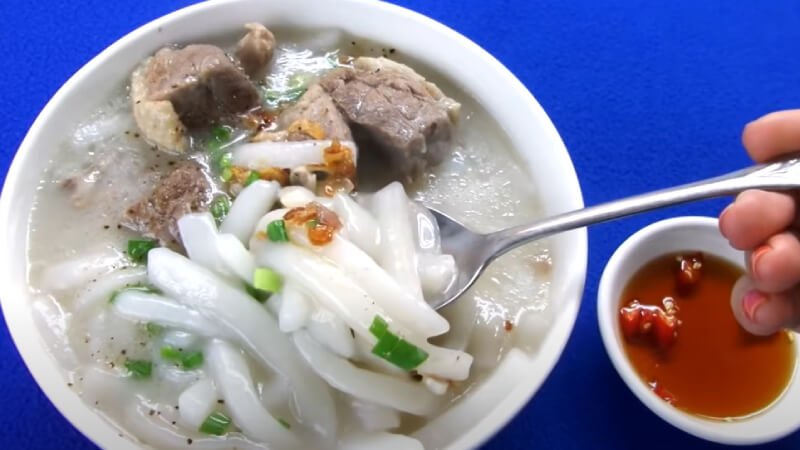 Bánh canh bột xắt thịt vịt 