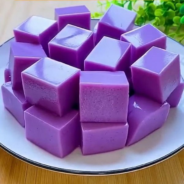 Pudding khoai môn làm từ bột pudding khoai môn