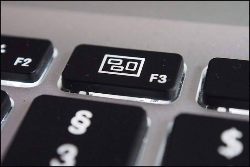 Ở một số dòng laptop HP khác, công tắc bật/tắt đèn bàn phím được tích hợp trên phím F3 Ở một số dòng laptop HP khác, công tắc bật/tắt đèn bàn phím được tích hợp trên phím F3