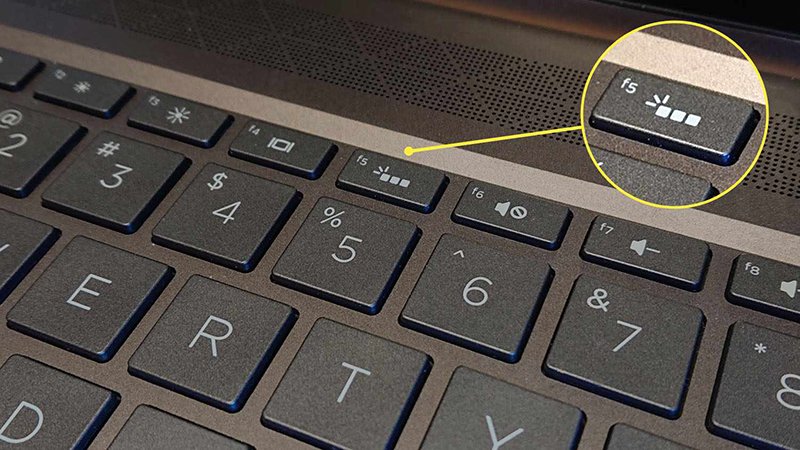 Cách nhận biết laptop có đèn bàn phím Cách nhận biết laptop có đèn bàn phím