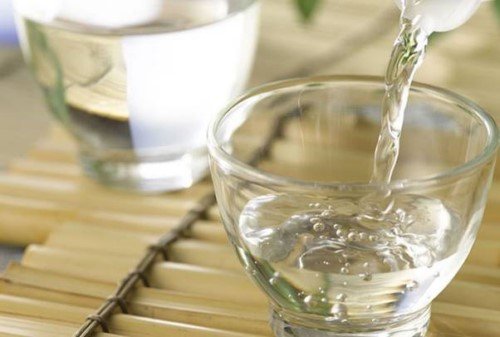 tự lấy vôi răng bằng giấm