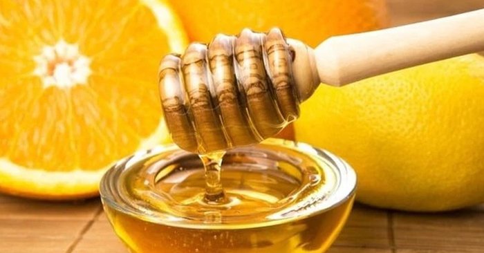 Cách dùng mật ong làm trắng răng