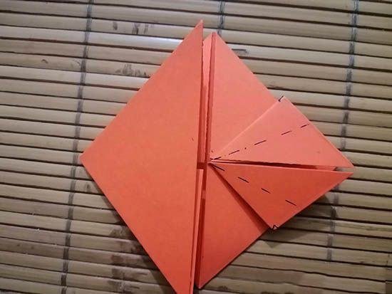 cách làm con ếch 18. Nếp gấp