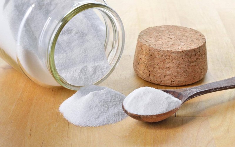 Cách khử mùi nệm cao su mới bằng baking soda