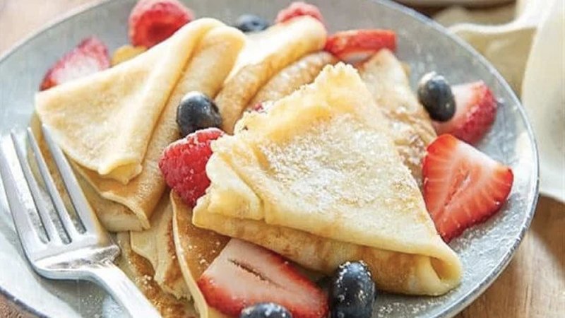 Bánh crepe bơ sữa