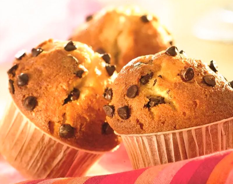 Bánh bột mì sữa đặc nướng có mùi thơm của trứng và bị ngọt của socola rất ngon