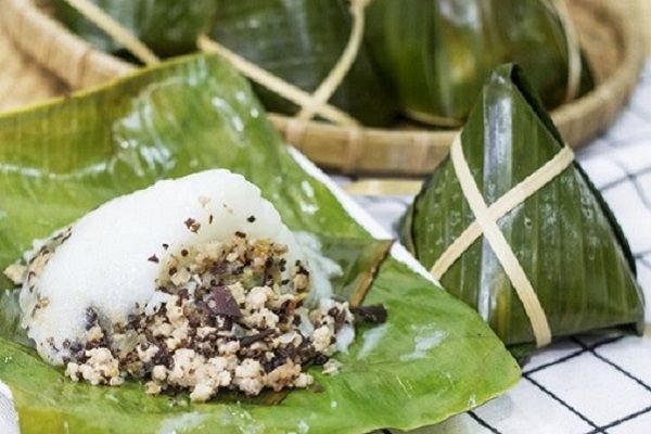 cách làm bánh giò nóng