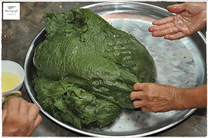 cách làm bánh ít lá gai bình định
