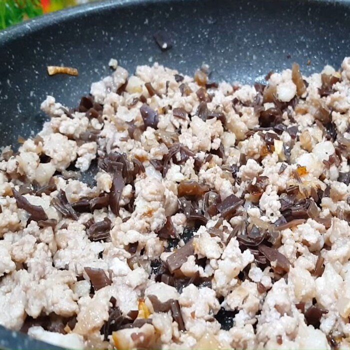 Xào chín các nguyên liệu