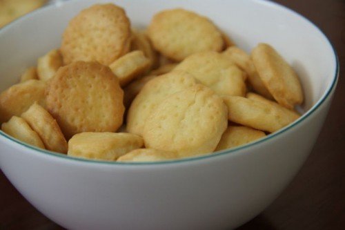 cách làm bánh quy mặn 7