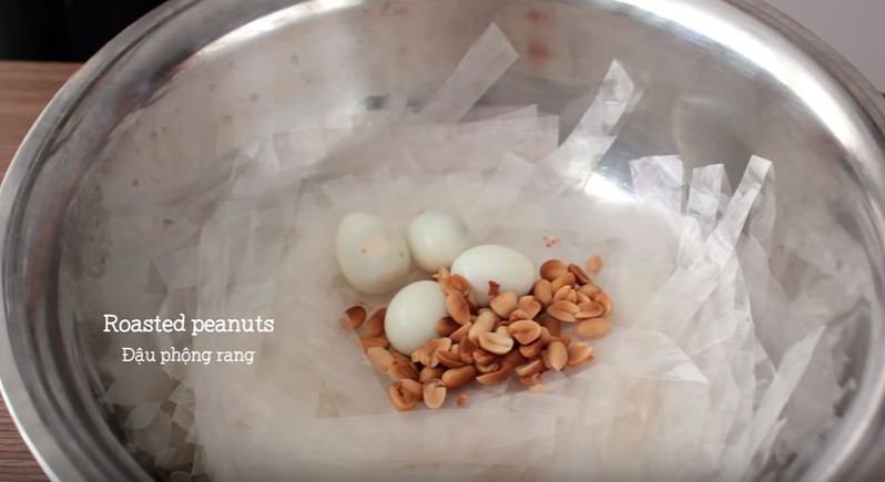 Cách làm bánh tráng trộn sốt mayonnaise béo ngon 8