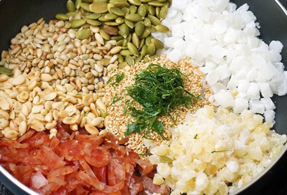 {Nguyên liệu làm bánh Trung thu nướng nhân thập cẩm}