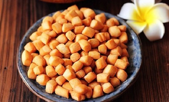 Thưởng thức bánh bim bim thơm giòn