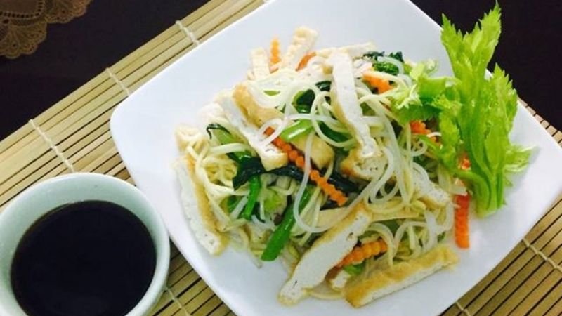 Thành phẩm bún xào chay Thành phẩm bún xào chay