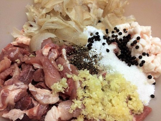 cách làm chả lạnh da heo vị huế