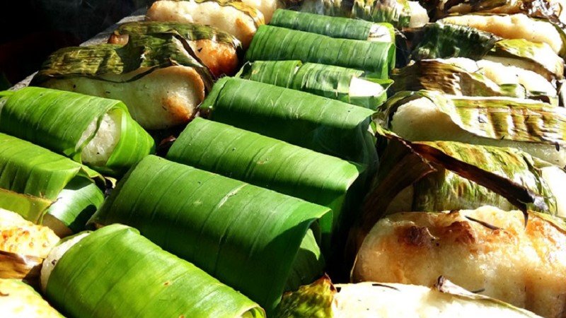 Gói chuối đem đi nướng