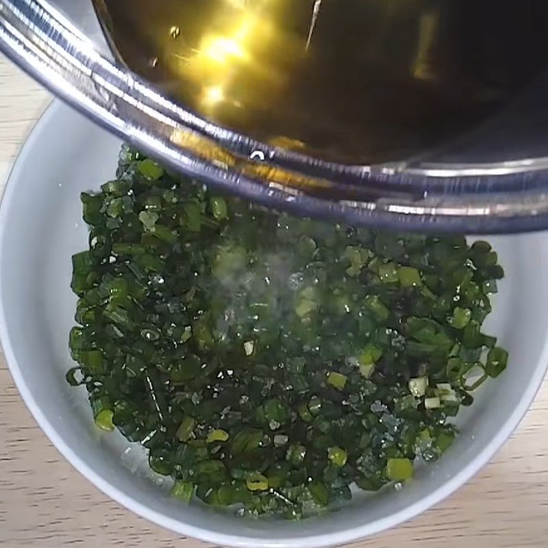 Cách làm chuối nướng mỡ hành thơm lừng, dẻo ngon ăn là mê - Hình 4