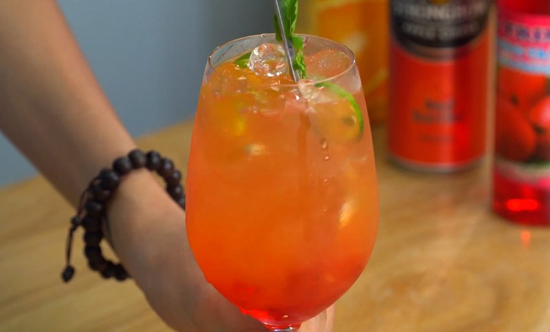 Cách làm Cocktail đơn giản tại nhà, giàu vitamin giúp sáng mắt 