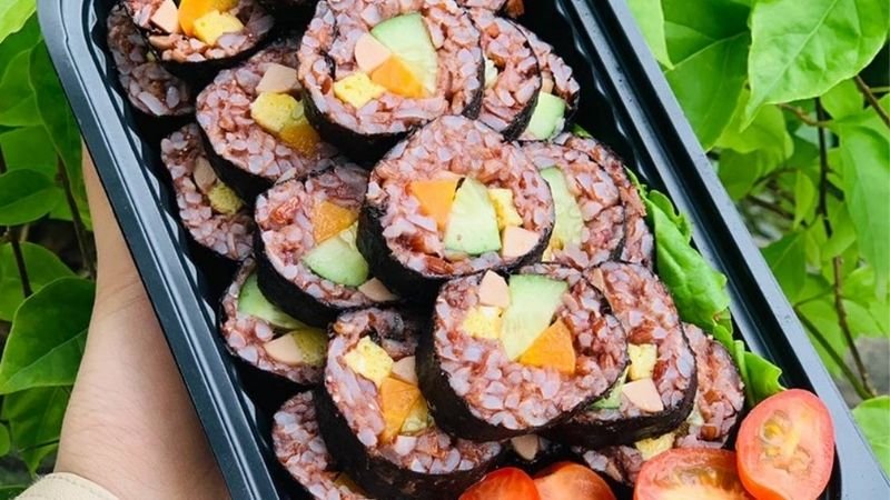 Kimbap gạo lứt 