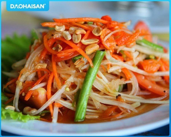 gỏi hải sản kiểu Thái