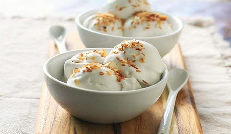 Làm kem dừa bằng máy xay sinh tố Làm kem dừa bằng máy xay sinh tố