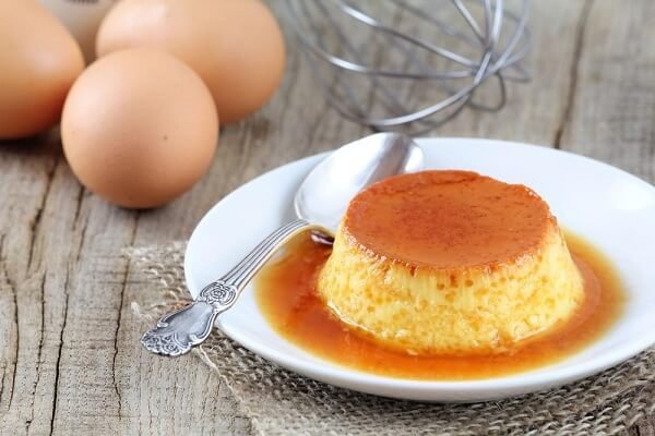1. Cách làm bánh flan sữa tươi trứng gà bằng nồi hấp đơn
