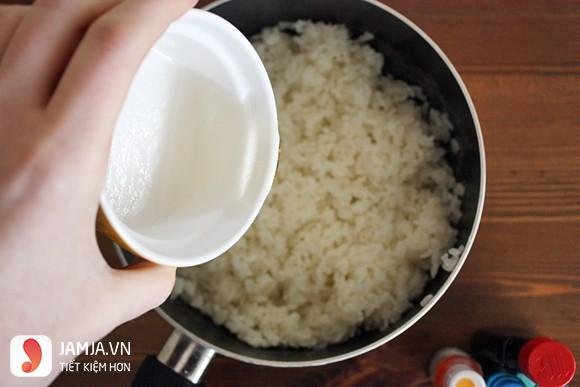 Cách làm kimbap bằng lá rong biển 3