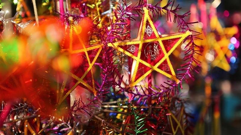 Sự tích về chiếc lồng đèn Ông sao