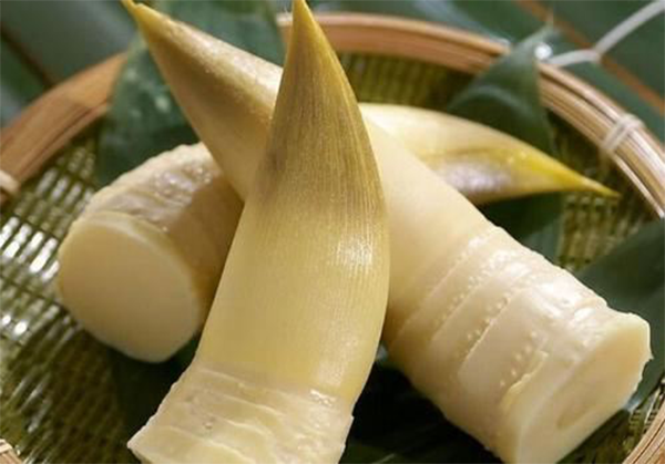 Măng tươi đã bóc vỏ - cách làm măng chua