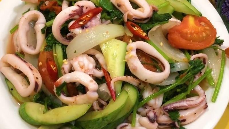 Cách làm mực xào thập cẩm