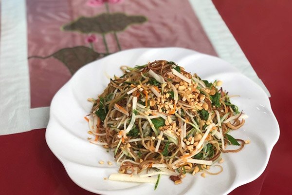 cách làm nộm hoa chuối không bị thâm