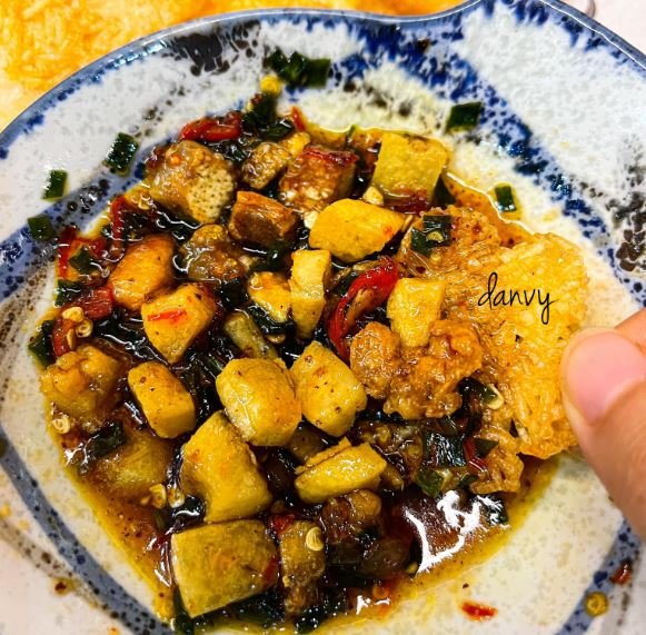 cach lam nuoc cham com chay 5