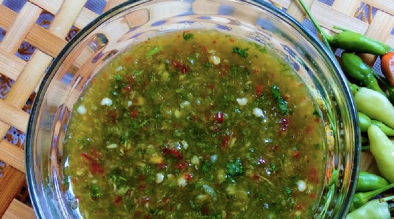 cach lam nuoc cham tom hap 10