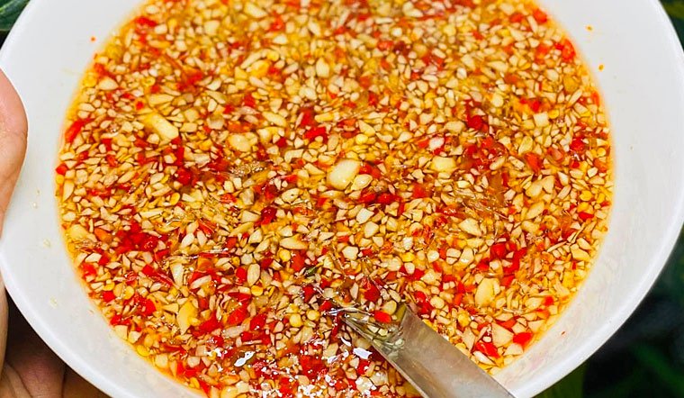 Nước mắm tỏi ớt