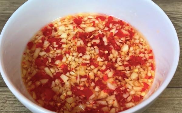 Cách làm nước sốt trộn gỏi gà