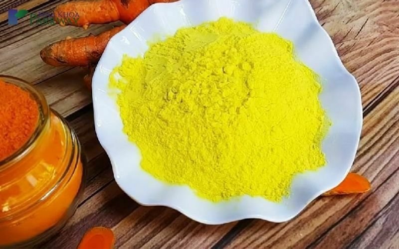 Cách làm sạch lưỡi bị trắng bằng tinh bột nghệ 
