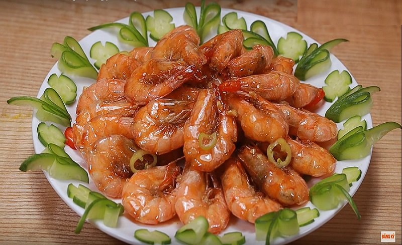 Thành phẩm tôm rim mặn ngọt, cả nhà mê như điếu đổ