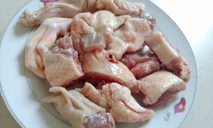 thịt ngan chặt miếng vừa ăn thịt ngan chặt miếng vừa ăn