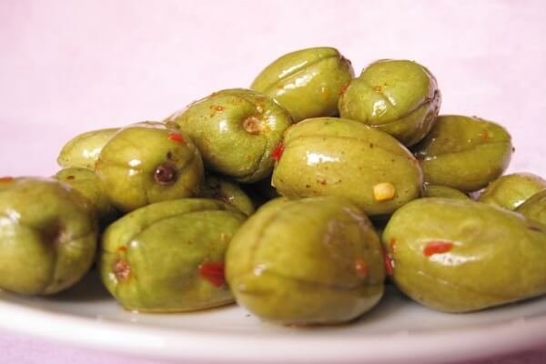 2 cách làm cà na ngâm đường chua ngọt, cà na ngào muối ớt đường chua cay, cà na làm gì ngon nhất?